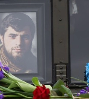 У Києві на прощання з легендарним командиром &quot;Да Вінчі&quot; прийшли тисячі людей: фото та відео
