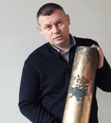 На благодійному аукціоні виставили арт-об’єкт, створений на відстріляній гільзі (ВІДЕО)