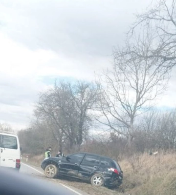 На Закарпатті сталася ДТП: на місці працюють медики та правоохоронці (ФОТО)
