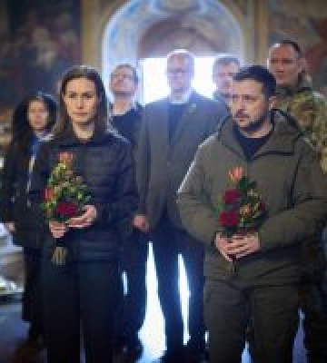Володимир Зеленський та Санна Марін вшанували пам’ять «Да Вінчі»