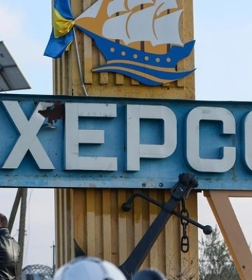 Внаслідок чергових обстрілів РФ Херсона загинув чоловік
