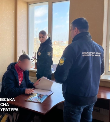Харьковчанин постил в соцсетях Ленина, Сталина и серп и молот: что ему грозит