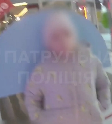 У Луцьку патрульні доправили додому шестирічного хлопчика та виявили там неналежні умови для життя