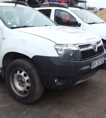 Миколаїв отримав два автомобілі від французької благодійної організації