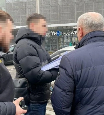 Чиновники Дніпра привласнили майже п&#039;ять млн гривень на реконструкції парків