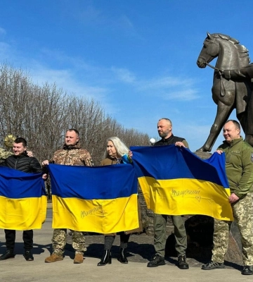 Волонтери з Кривого Рогу отримали відзнаки від Головнокомандувача ЗСУ Залужного (ФОТО)