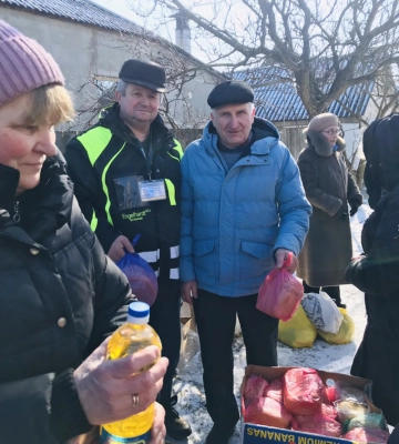 «Міг загинути не раз, але щоразу рятував Бог»: історія пенсіонера з Волині, який рік їздить на передову