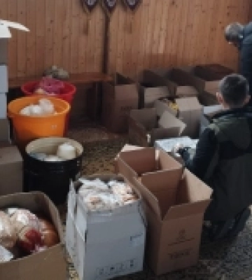 У Корці парафіяни храму зібрали та передали допомогу військовим