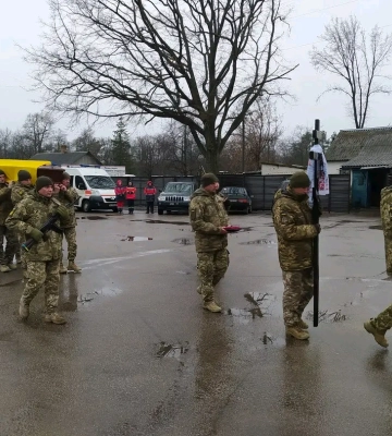 У Кропивницькому попрощались з пілотом-штурмовиком, підполковником Олександром Жибровим