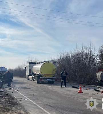 У ДТП на Запоріжжі трагічно загинула молода водійка легковика (ФОТО)