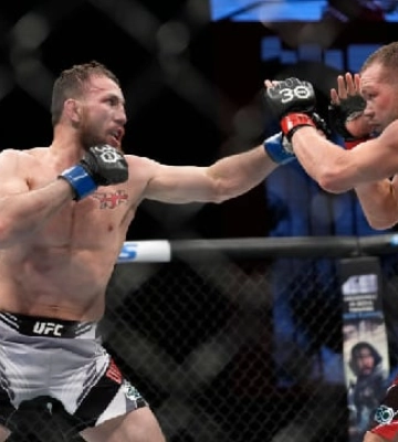 Грузинський боксер Двалішвілі розгромив росіянина Петра Яна на UFC та виразив підтримку до України