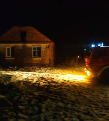 На Волині гасили пожежу у приватному будинку