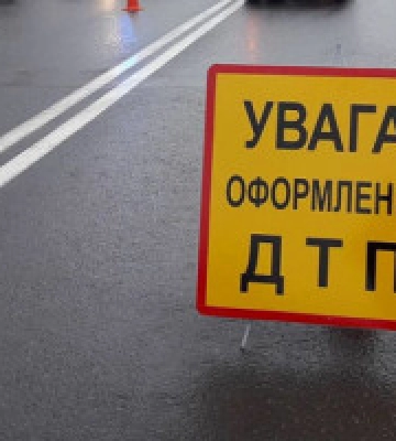 У Бучанському районі на Житомирській трасі автівка на смерть збила пішохода