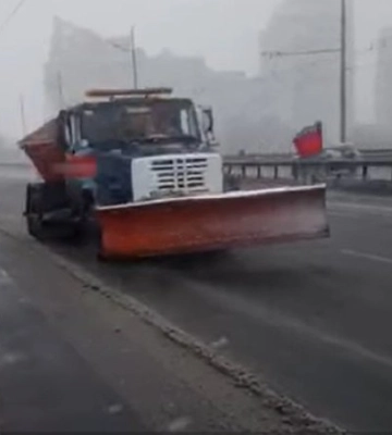 У Києві водіїв попередили про погіршення погоди