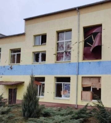 Росіяни обстріляли школу та навчально-виховний комплекс на Донеччині, - ОВА. ФОТО