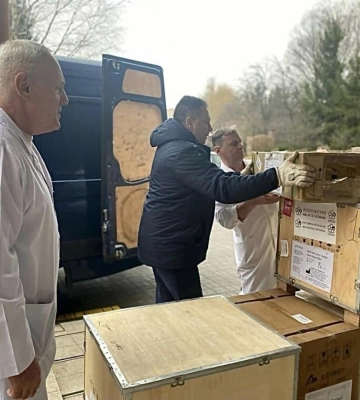 Благодійники з Італії передали 11 апаратів штучної вентиляції легень на Рівненщину