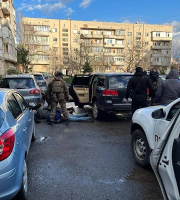 Закарпатські поліцейські припинили злочинну діяльність групи мукачівських наркоторговців