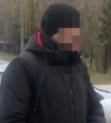 У Луцьку затримали чоловіка, який мав із собою 90 пакетиків психотропів
