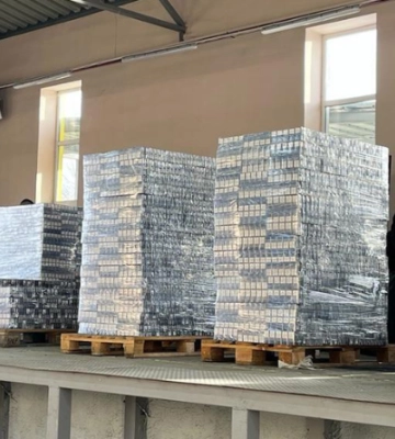 У цистерні з-під олії знайшли цигарок на понад 6 мільйонів гривень (ВІДЕО)
