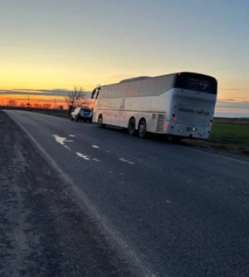 На Одещині автобус збив жінку, вона померла у лікарні