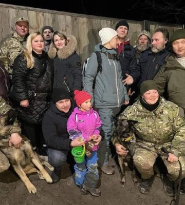 Пошла за мамой в лес и потерялась: в Киевской области искали 4-летнюю девочку