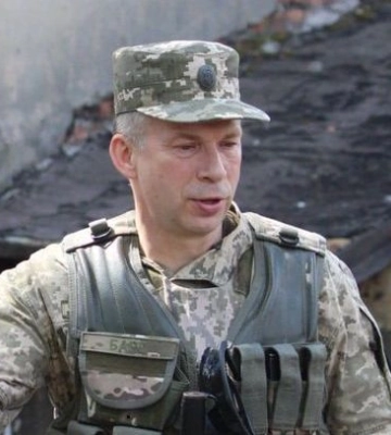Росіяни намагаються просунутися в центр Бахмута: Сирський розповів про ситуацію в місті