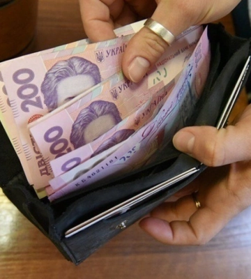 На Львівщині офіційно 4 тисячі вільних робочих місць з різними зарплатами