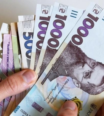Кредити стали дорожчі: В яку суму обійдеться кредит українцям у банках
