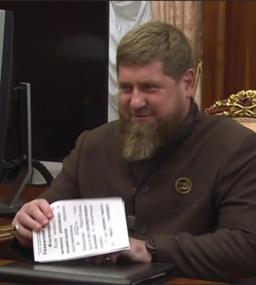 Кадиров зовсім осліп? Соцмережі помітили деталь на зустрічі із Путіним 