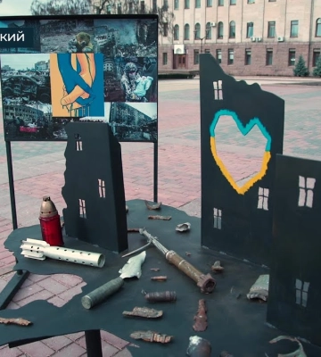 У Кропивницькому презентували звукову інсталяцію з боєприпасами (відео)