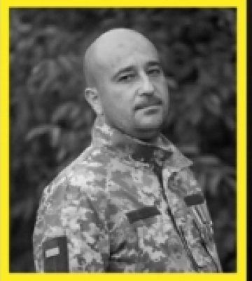 Мати загиблого військового з Волині збирає підписи на присвоєння звання Героя для сина