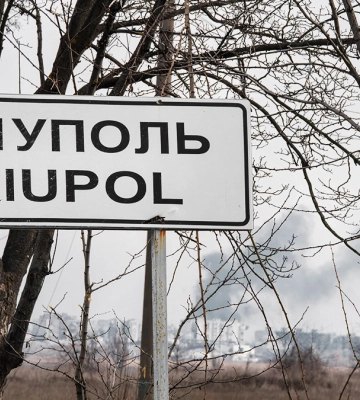 В Мариуполе прогремела серия взрывов, оккупанты подняли в воздух авиацию — Андрющенко