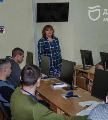 У Дніпрі вперше в Україні для ветеранів організували курси за найзатребуванішою спеціальністю — системний адміністратор