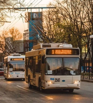 Стало відомо, за яким графіком у вівторок працює громадський транспорт у Дніпрі
