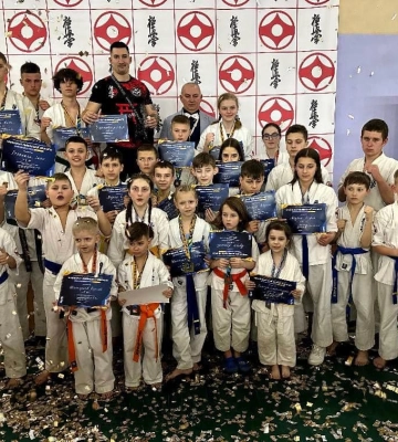 Каратисти з Мукачева вибороли 20 медалей на Відкритому чемпіонаті Львівської області