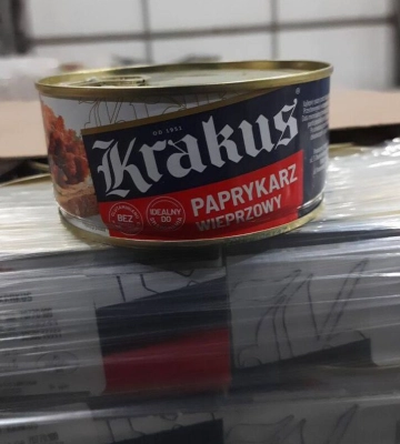 Польські благодійники доставили у Харків продукти харчування та постільну білизну