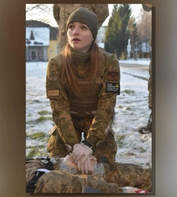 Присвоїти звання "Героя України": рідні загиблої військового медика Марії Власюк просять підтримати електронну петицію (ВІДЕО)