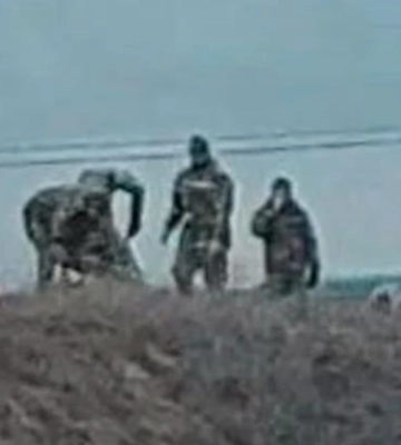 «Роют окопы». Российские оккупанты начали укрепляться вдоль трассы Мариуполь — Донецк — советник мэра