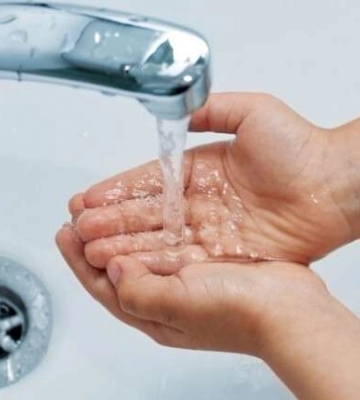 Дніпровські комунальники на 10:00 відновили водопостачання на декількох вулицях
