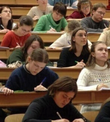 В окупованому Маріуполі вимагають від студентів вишів стати на військовий облік, - Андрющенко. ФОТО