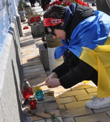 Пам’ять воїнів, полеглих з 2014 року у війні з РФ, вшанували у центрі Києва. ВІДЕО+ФОТОрепортаж