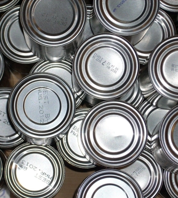 Продал государству некачественную консерву почти за 14 млн грн: директору компании сообщили о подозрении