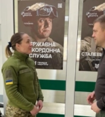 Військова з Маріуполя у Рівному відбирає людей у «Гвардію Наступу»