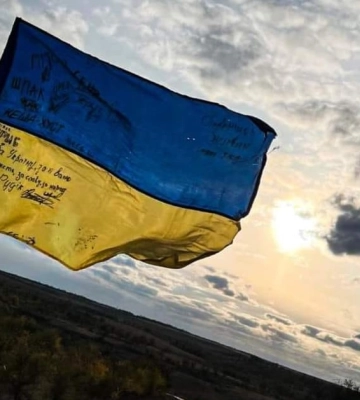 Чи будуть далі утримувати Бахмут: Зеленський провів засідання Ставки