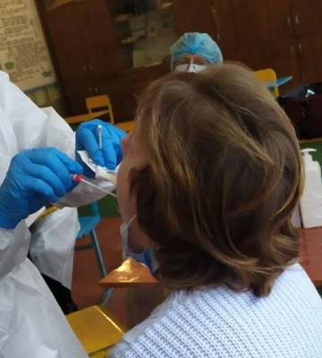 В одному з ліцеїв Луцького району – спалах COVID-19. Виявили 25 недужих