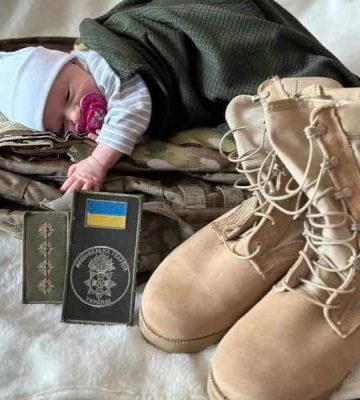 У пологовому будинку Дніпра пара військових нацгвардії стала батьками