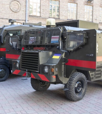 Перші броньовані швидкі, які замовила влада Києва, вже в столиці і поїдуть на передову, - Кличко