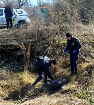 На Київщині в річці знайшли тіло невідомої жінки