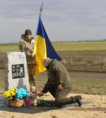 Загиблому льотчику відкрито пам’ятник