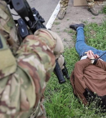 За матеріалами СБУ 12 років за ґратами проведе російський кілер, який планував вбивства міністра оборони та керівника ГУР МО України